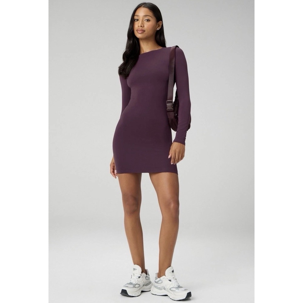 FABLETICS Seamless Long-Sleeve Mini Dress M in Oxblood - Size Medium‎